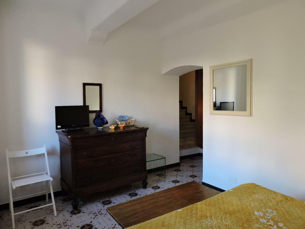 特拉罗La Casa Nel Borgo公寓 外观 照片